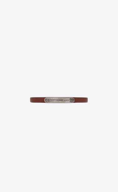 Bracelet fin ID en cuir brun et métal
